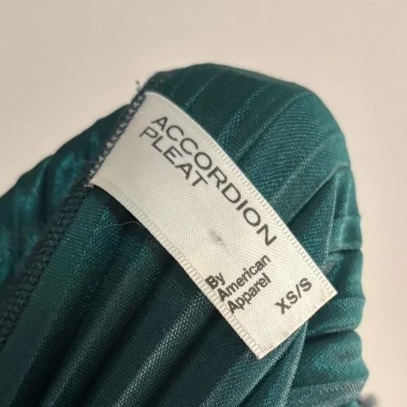American Apparel Green Accordion Pleat Skirt - XS/S - Picture 10 of 10